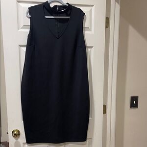 Elegant Black Sleeveless Dress